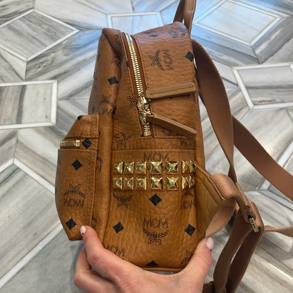 MCM Stark small backpack. Cognac with gold studs on side. - Picture 4 of 8